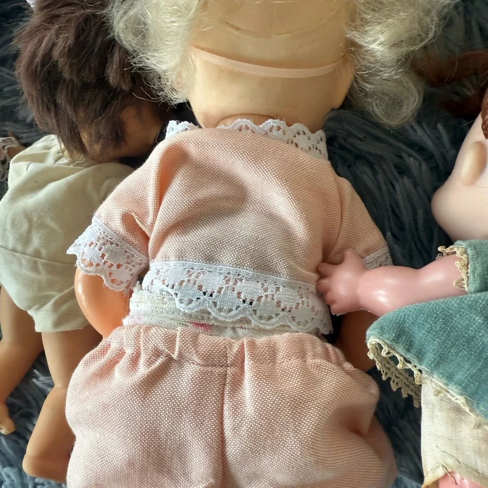 Lot Of 9 Vintage Dolls Hasbro Knickerbocker Muskins Moody Cutie 🥰checkout photos
